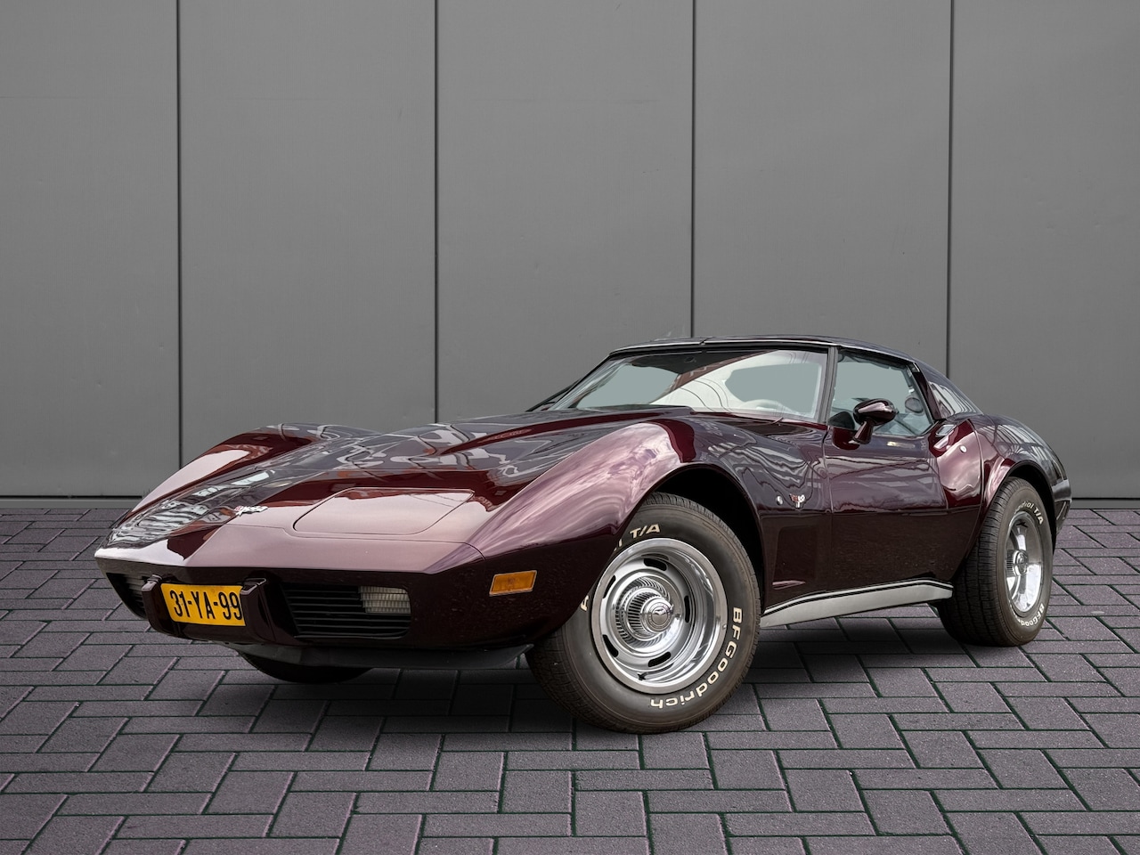 Chevrolet Corvette - USA C3 Stingray | Matching numbers | Special paint - AutoWereld.nl