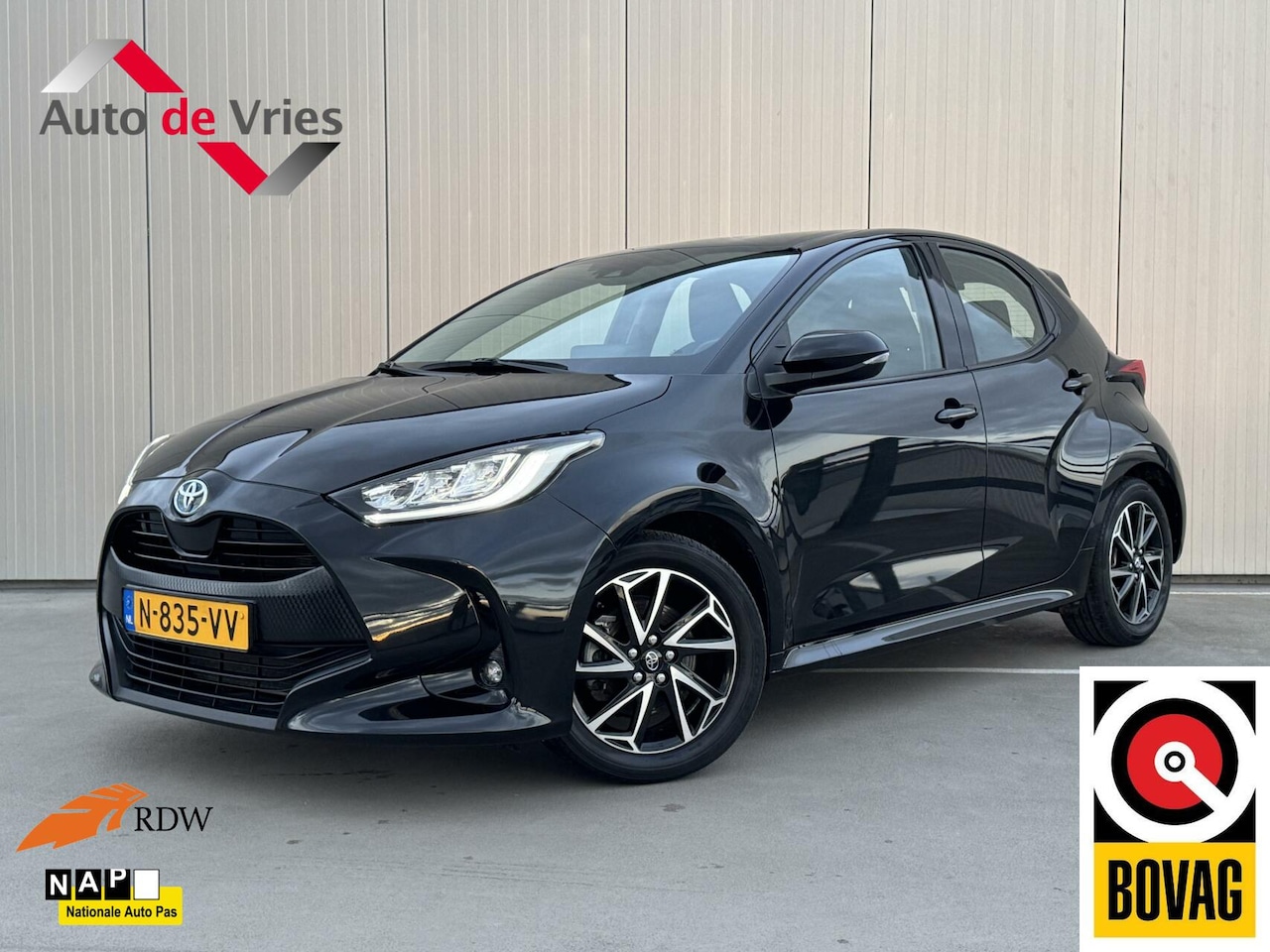 Toyota Yaris - 1.5 Hybrid Dynamic|NL-Auto|Navi|LED - AutoWereld.nl