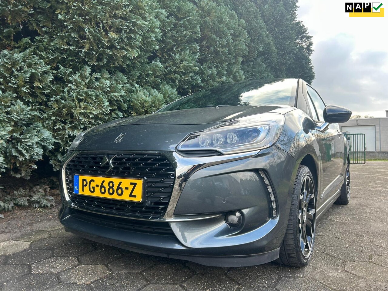 DS 3 - 1.2 PureTech So Chic Automaat - AutoWereld.nl