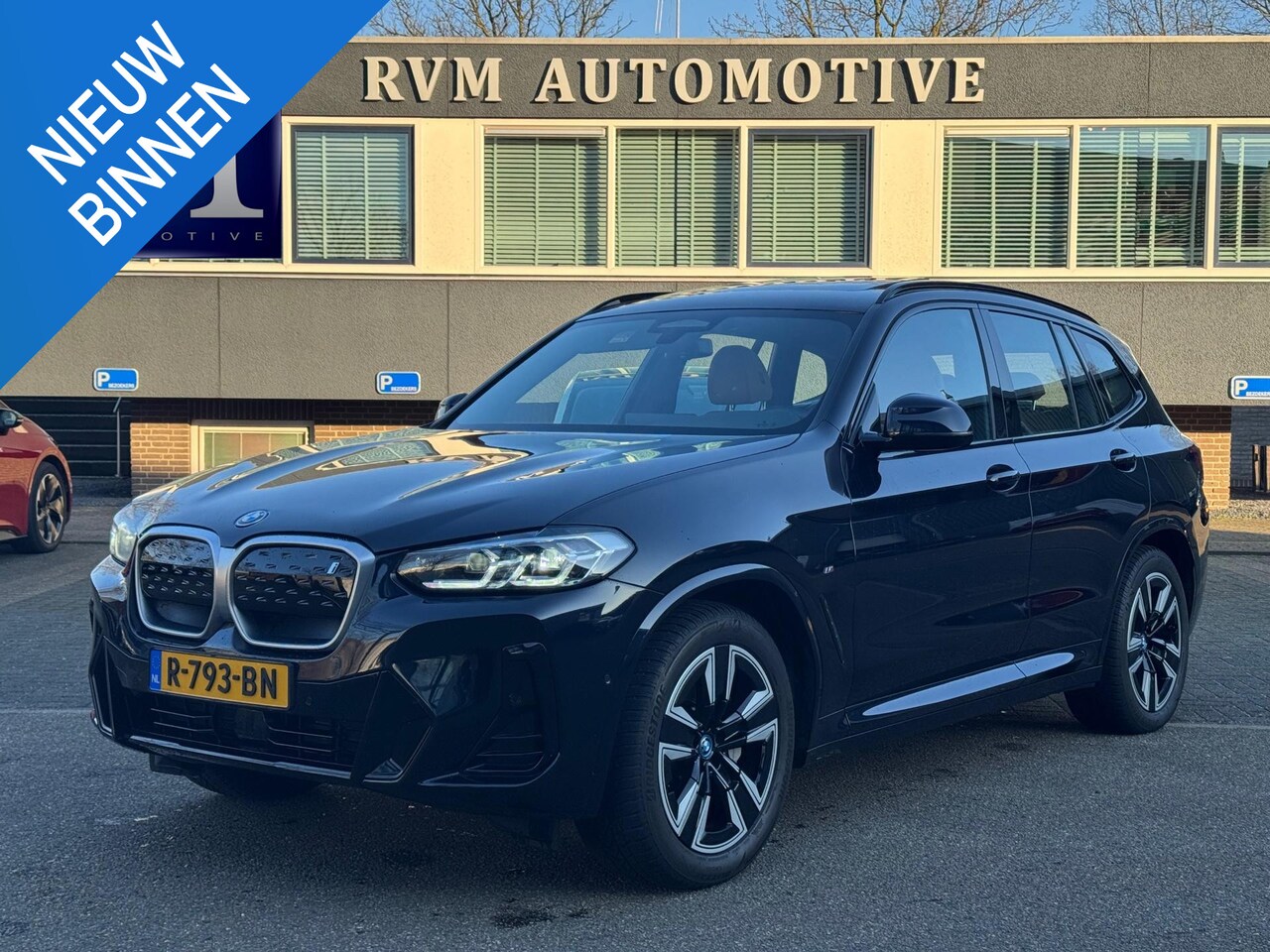 BMW iX3 - 80 kWh M SPORT | PANORAMADAK | ACTIVE CRUISE | - AutoWereld.nl