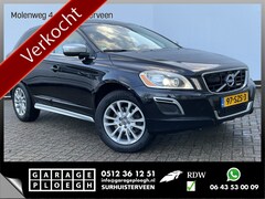 Volvo XC60 - 2.4 D5 215pk AWD R-Design DVD Duo-Leer Nav/Cam Trekhaak