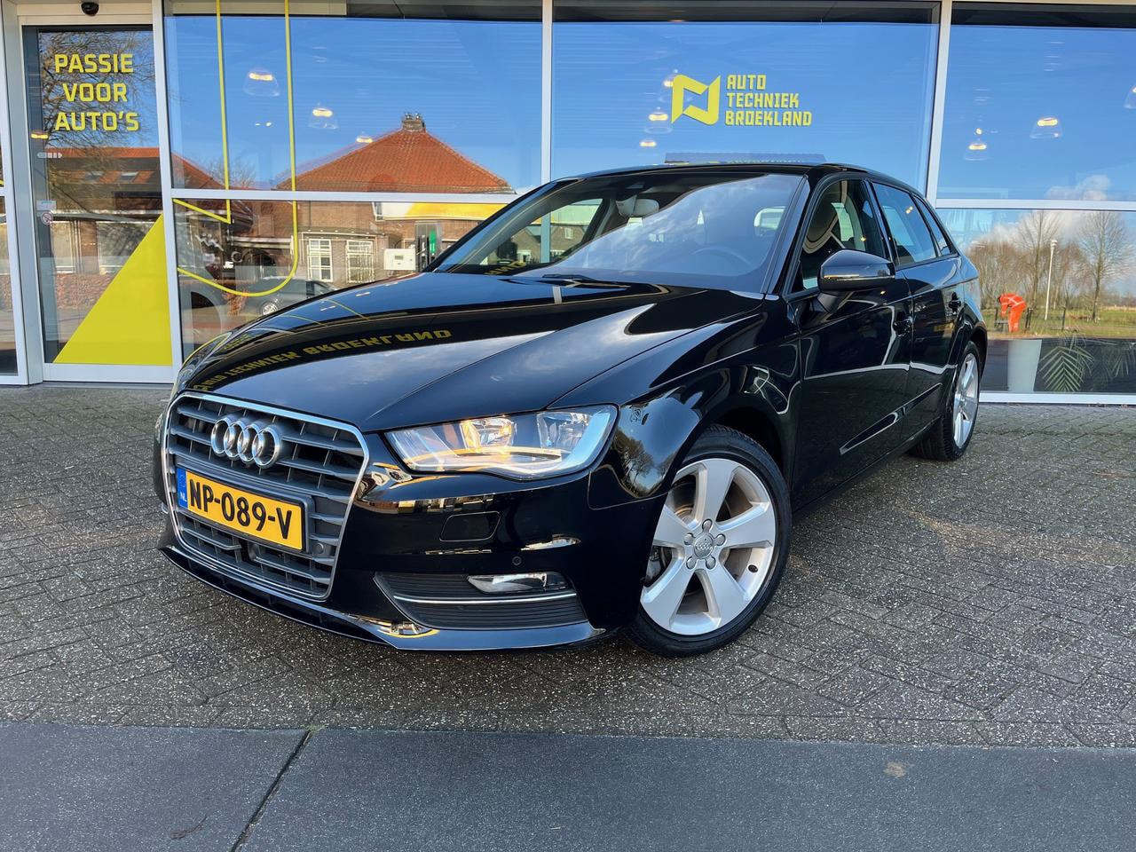 Audi A3 Sportback - 1.8 FSI ADAPTIVE CRUISE / BANG OLUFSEN / TREKHAAK - AutoWereld.nl