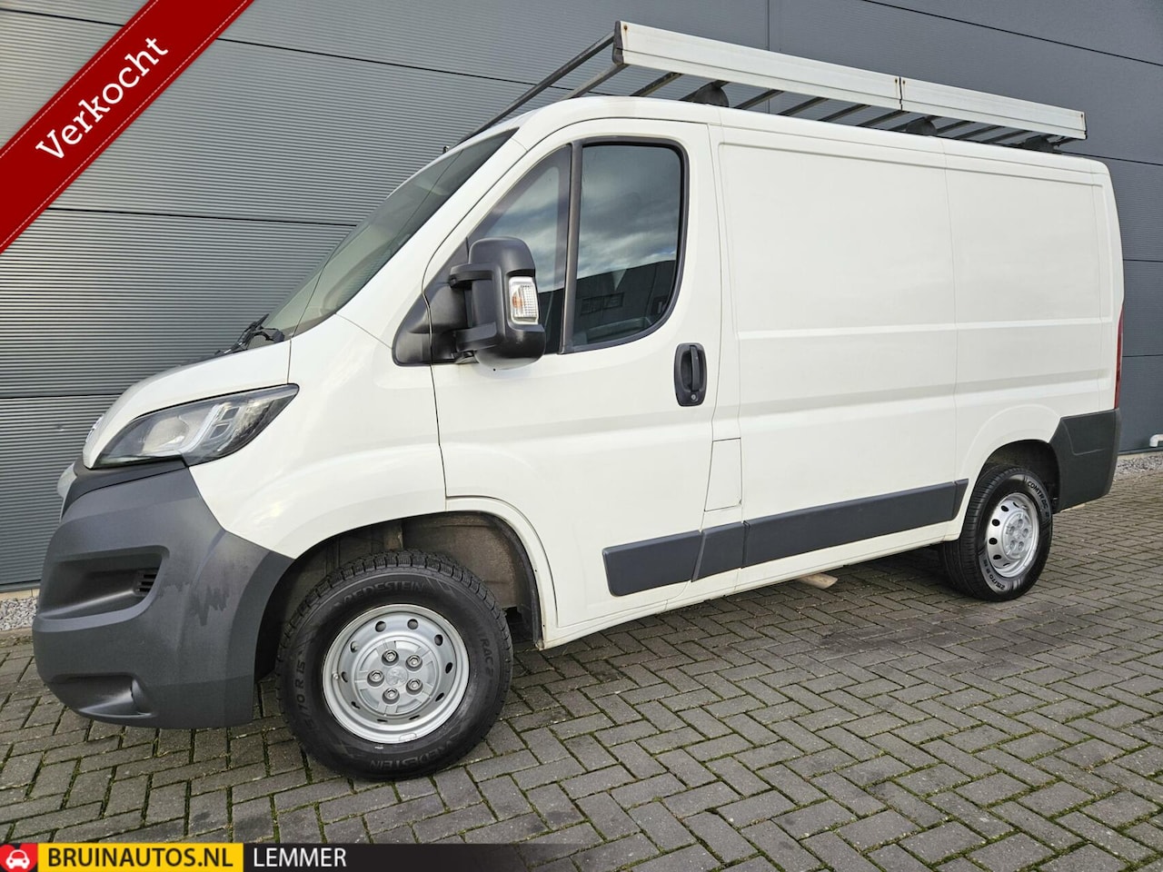 Peugeot Boxer - 2.2 HDI L1H1 Airco imperiaal 130 PK Trekhaak - AutoWereld.nl