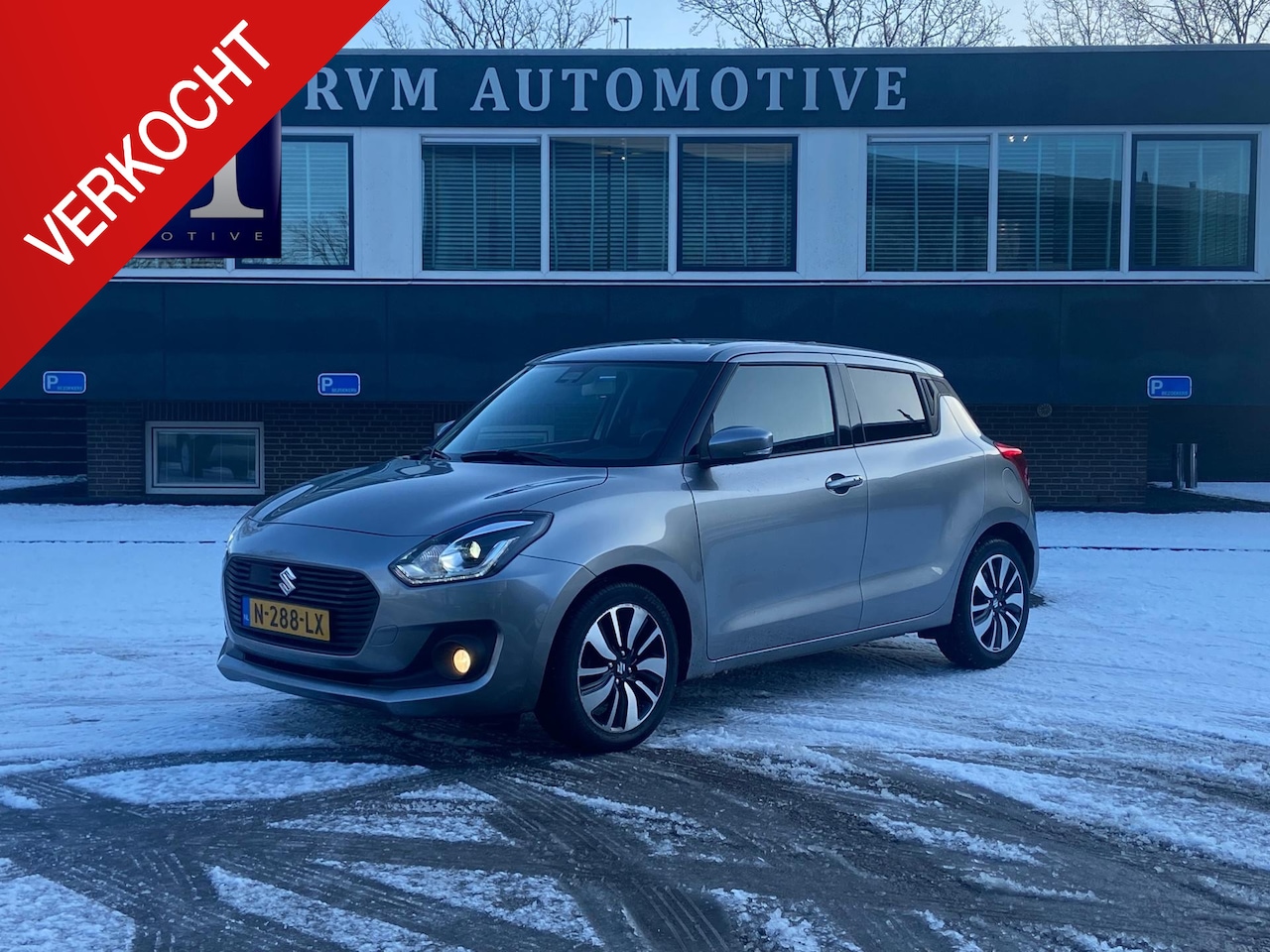 Suzuki Swift - 1.0 Stijl AUTOMAAT RIJKLAARPRIJS INCL. GROOT - AutoWereld.nl