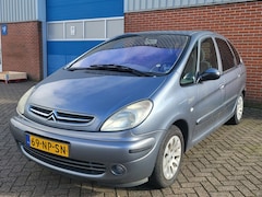 Citroën Xsara Picasso - 2.0i-16V Exclusive Handel/Export AUTOMAAT