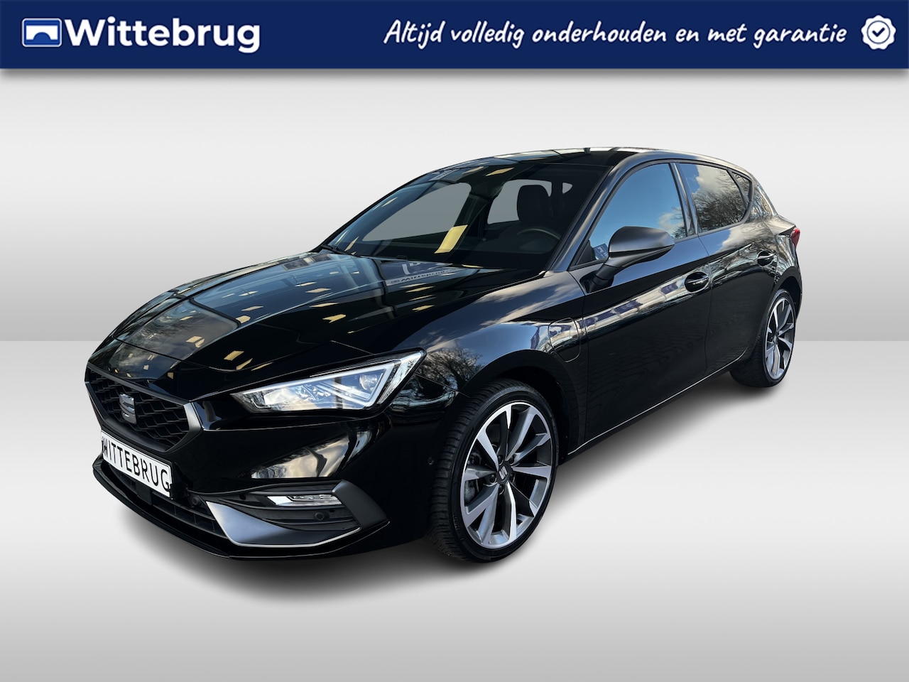 Seat Leon - 1.4 TSI eHybrid 204pk DSG PHEV FR / Full LED / 18" LMV / Camera / Stuur en Stoelverwarming - AutoWereld.nl