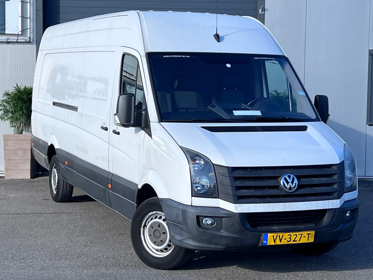 Volkswagen Crafter - 35 2.0 TDI L4H3 BM / AIRCO / BTW / ELEKTR PAKKET / APK / NETTE AUTO / - AutoWereld.nl