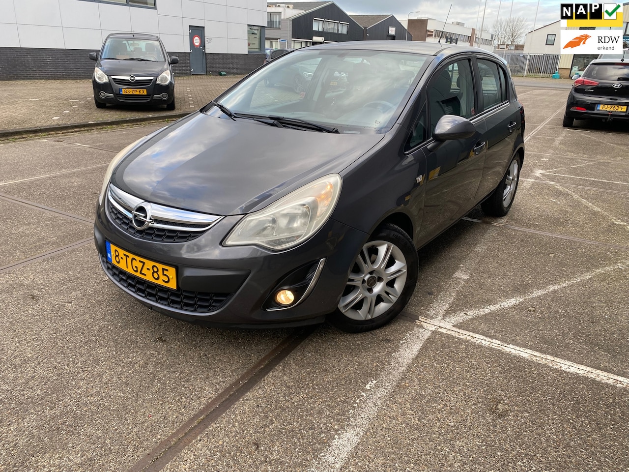 Opel Corsa - 1.2-16V Cosmo/5drs/2e EIG/ NEW APK/ dealeronderhouden/ airco/ EL-ramen/ zeer nette auto. - AutoWereld.nl