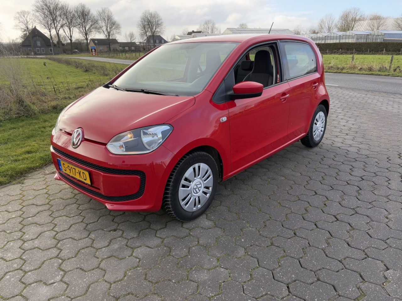 Volkswagen Up! - 1.0 5 deurs 2014 slechts 128DKM - AutoWereld.nl