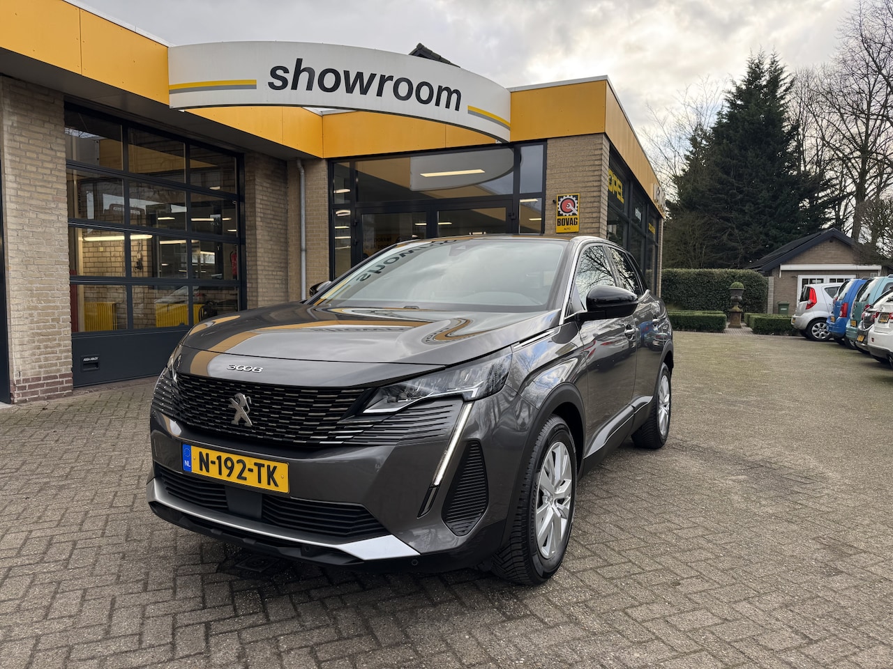 Peugeot 3008 - 1.2 PureTech Active Pack Business Navi Camera Carplay BTW - AutoWereld.nl