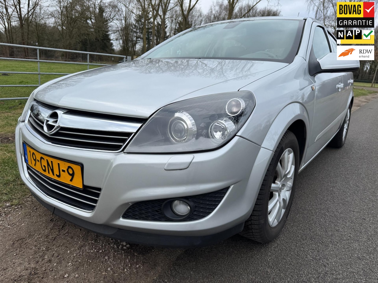 Opel Astra - 1.8 Temptation 140PK AUTOMAAT, met navigatie - AutoWereld.nl