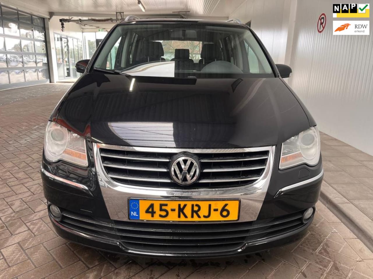 Volkswagen Touran - 1.4 TSI Trendline Business 1.4 TSI Trendline Business - AutoWereld.nl