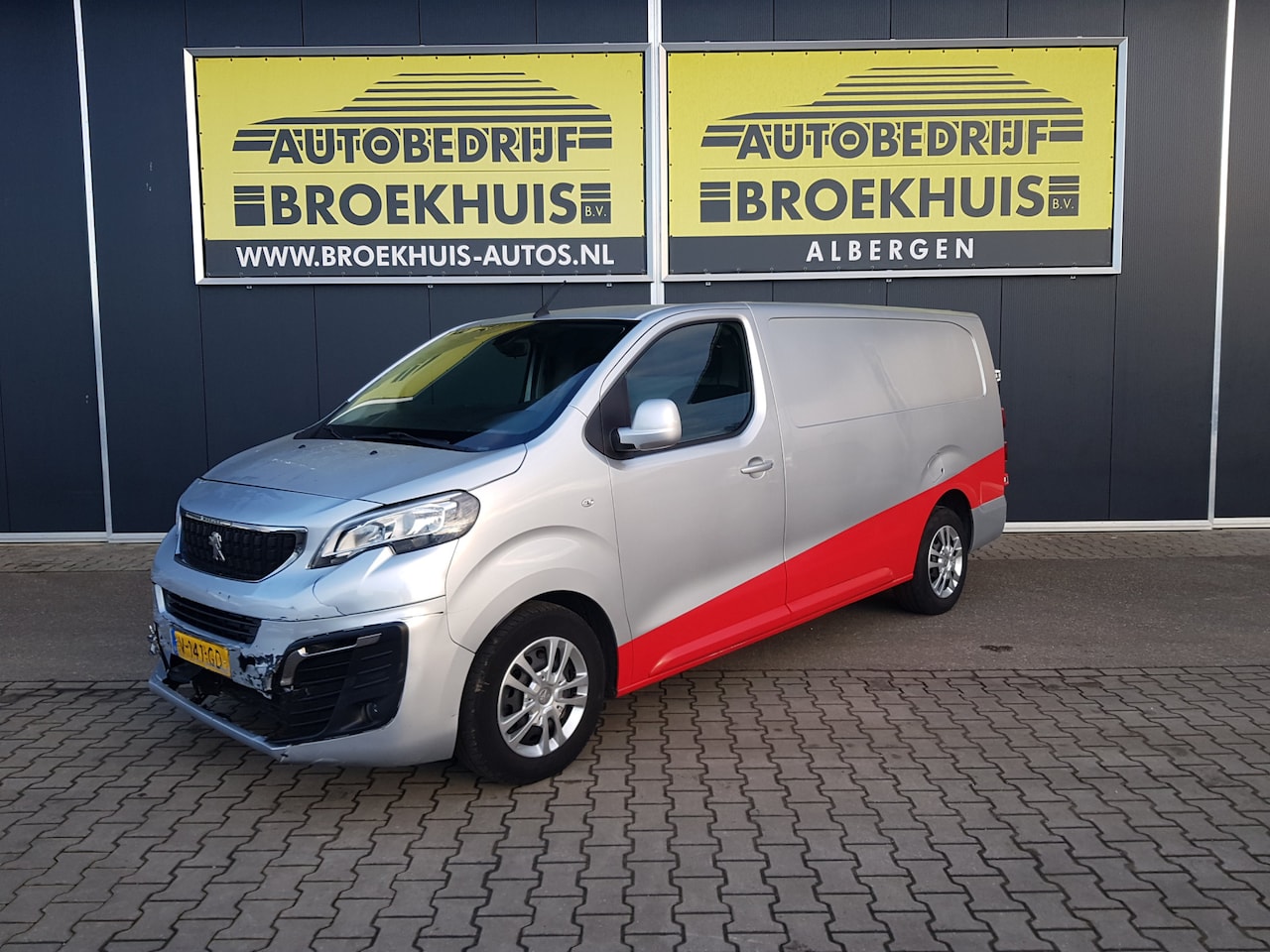 Peugeot Expert - 231L 2.0 BlueHDI 120 Premium Pack 231L 2.0 BlueHDI 120 Premium Pack - AutoWereld.nl