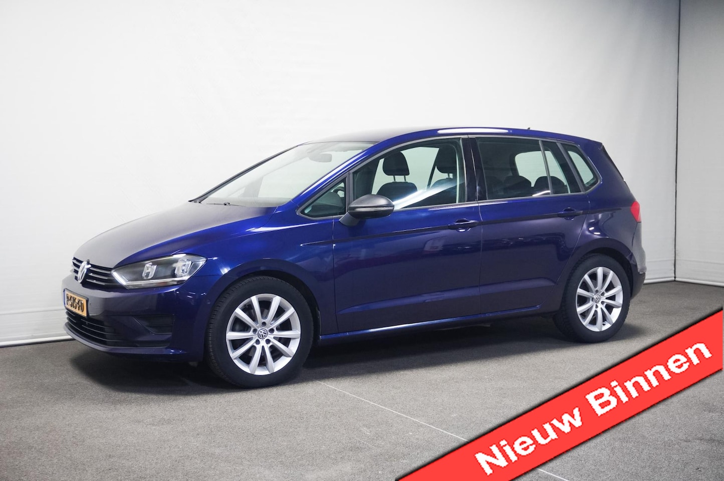 Volkswagen Golf Sportsvan - 1.6 TDI Comfortline 1.6 TDI Comfortline - AutoWereld.nl