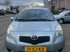 Toyota Yaris - 1.3 VVTi Sol