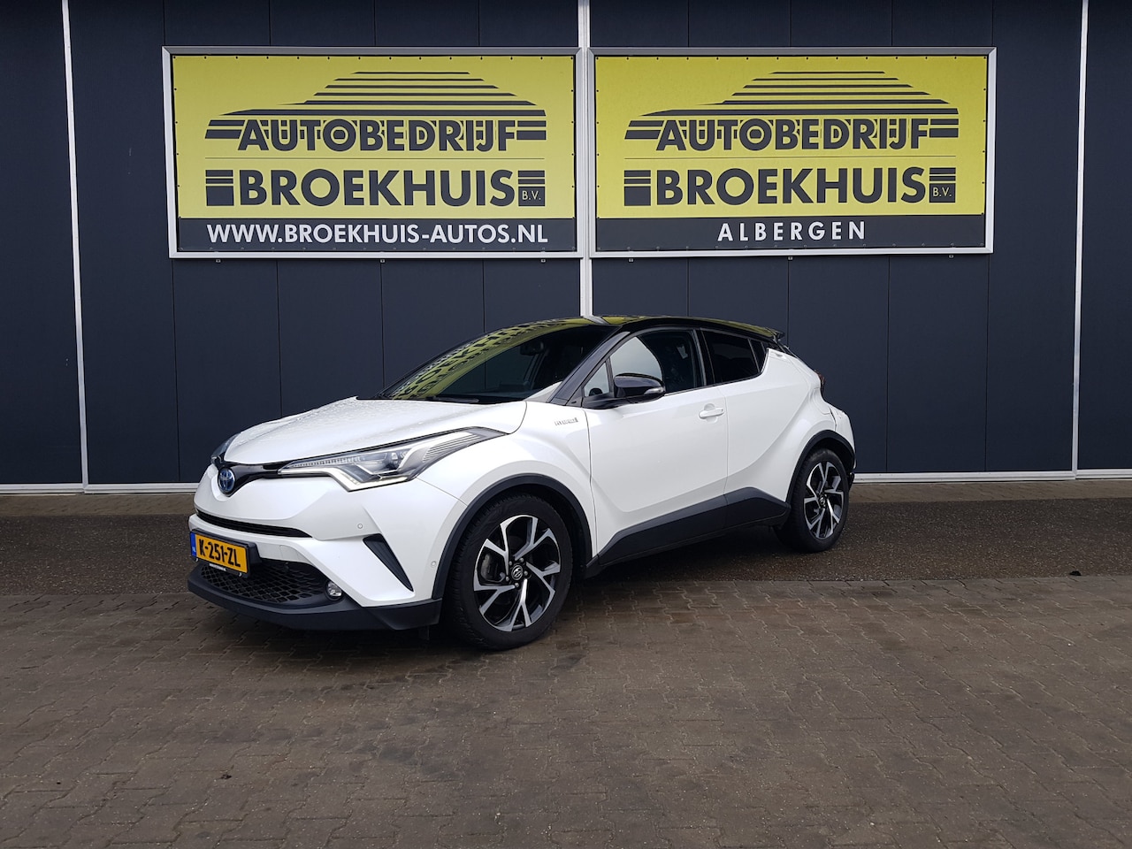 Toyota C-HR - 1.8 Hybrid Executive 1.8 Hybrid Executive - AutoWereld.nl