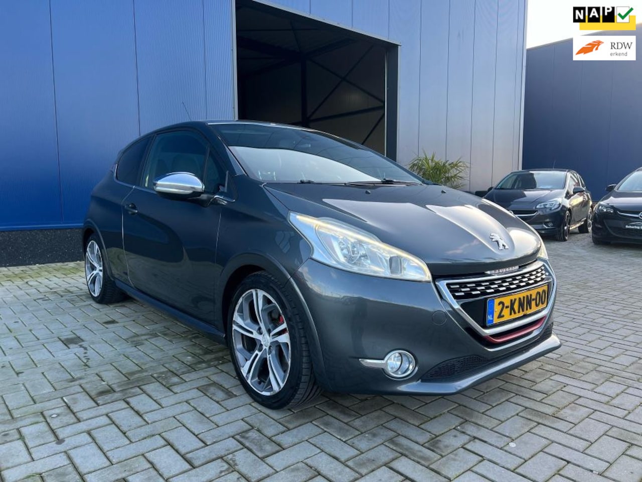 Peugeot 208 - 1.6 THP GTi / NAP / 200PK / PANO / NAVI / PDC / LEDER / CLIMATE CONTROL / NIEUWE APK - AutoWereld.nl