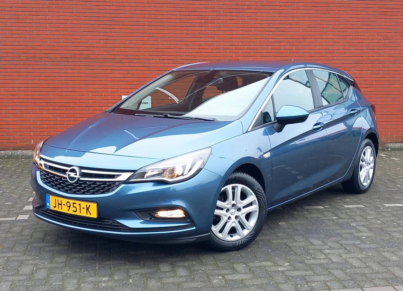 Opel Astra - 1.0 Turbo 105pk Start/Stop Business+ - AutoWereld.nl