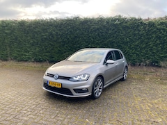 Volkswagen Golf - 1.6 TDI Highline Automaat - Airco/ Cruise/ Navi/ PDC