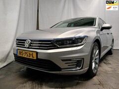 Volkswagen Passat Variant - 1.4 TSI GTE Highline SCHADEAUTO