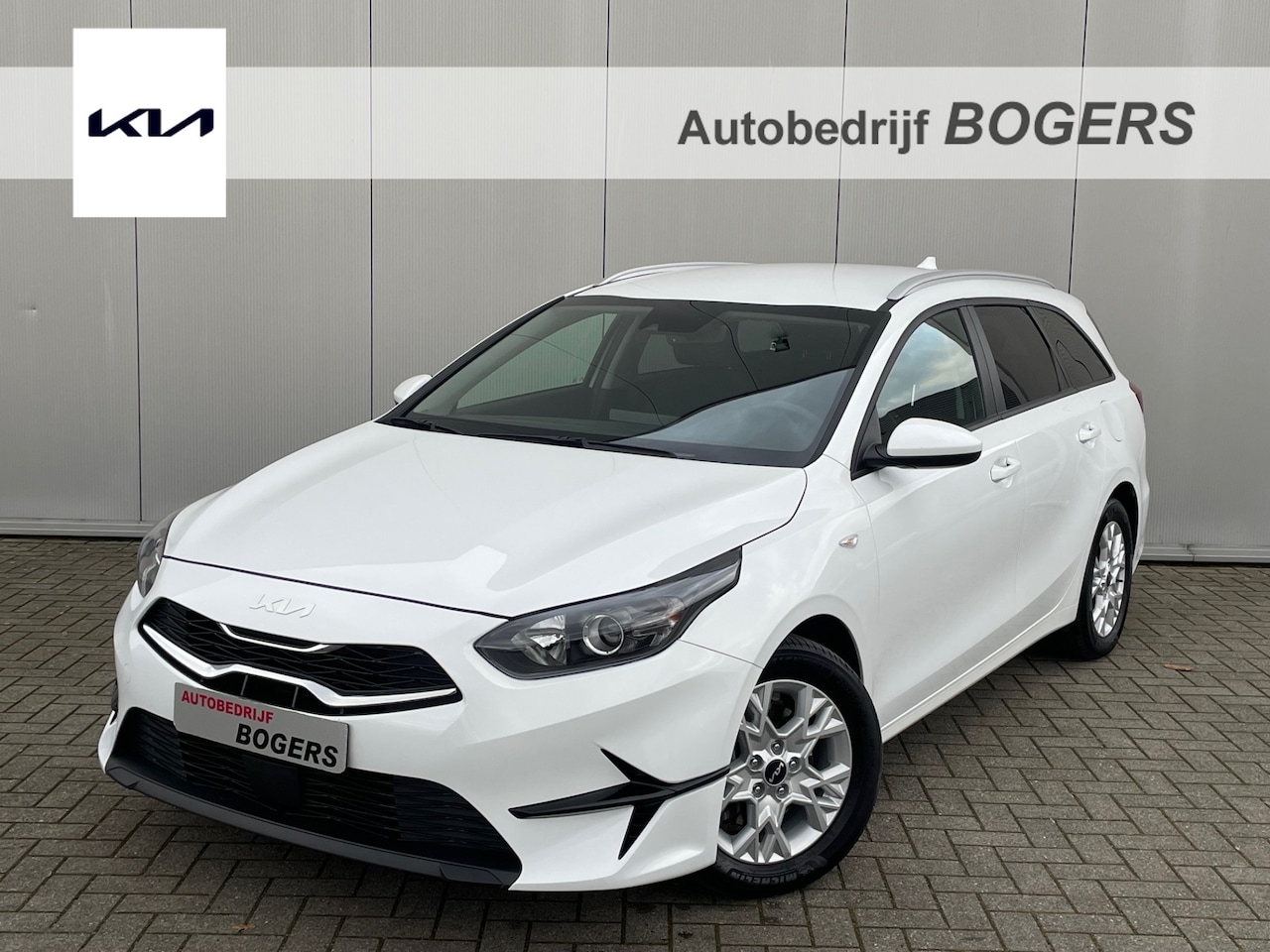 Kia Cee'd Sportswagon - Ceed 1.0 T-GDi DynamicLine Navigatie ( Apple Carplay ), Climate Control, Cruise Control, 1 - AutoWereld.nl