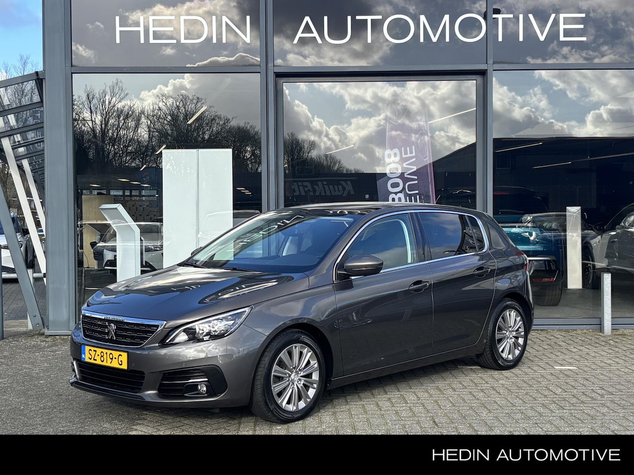 Peugeot 308 - 1.2 Allure | TREKHAAK | ACHTERUIRIJCAMERA | NAVIGATIE | PANORAMADAK | LM WIELEN | - AutoWereld.nl