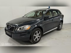 Volvo XC60 - 3.0 T6 AWD Summum 1E EIGENAAR / PANORAMADAK