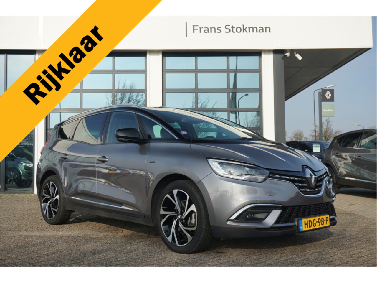 Renault Grand Scénic - 1.3 TCE 160 EDC Black Edition 7P (Sunroof, Trekhaak) - AutoWereld.nl