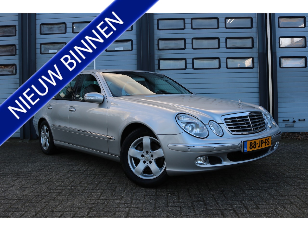 Mercedes-Benz E-klasse - 240 Elegance Autom Youngtimer Xenon Navi Pdc Ecc Bj:2002 - AutoWereld.nl