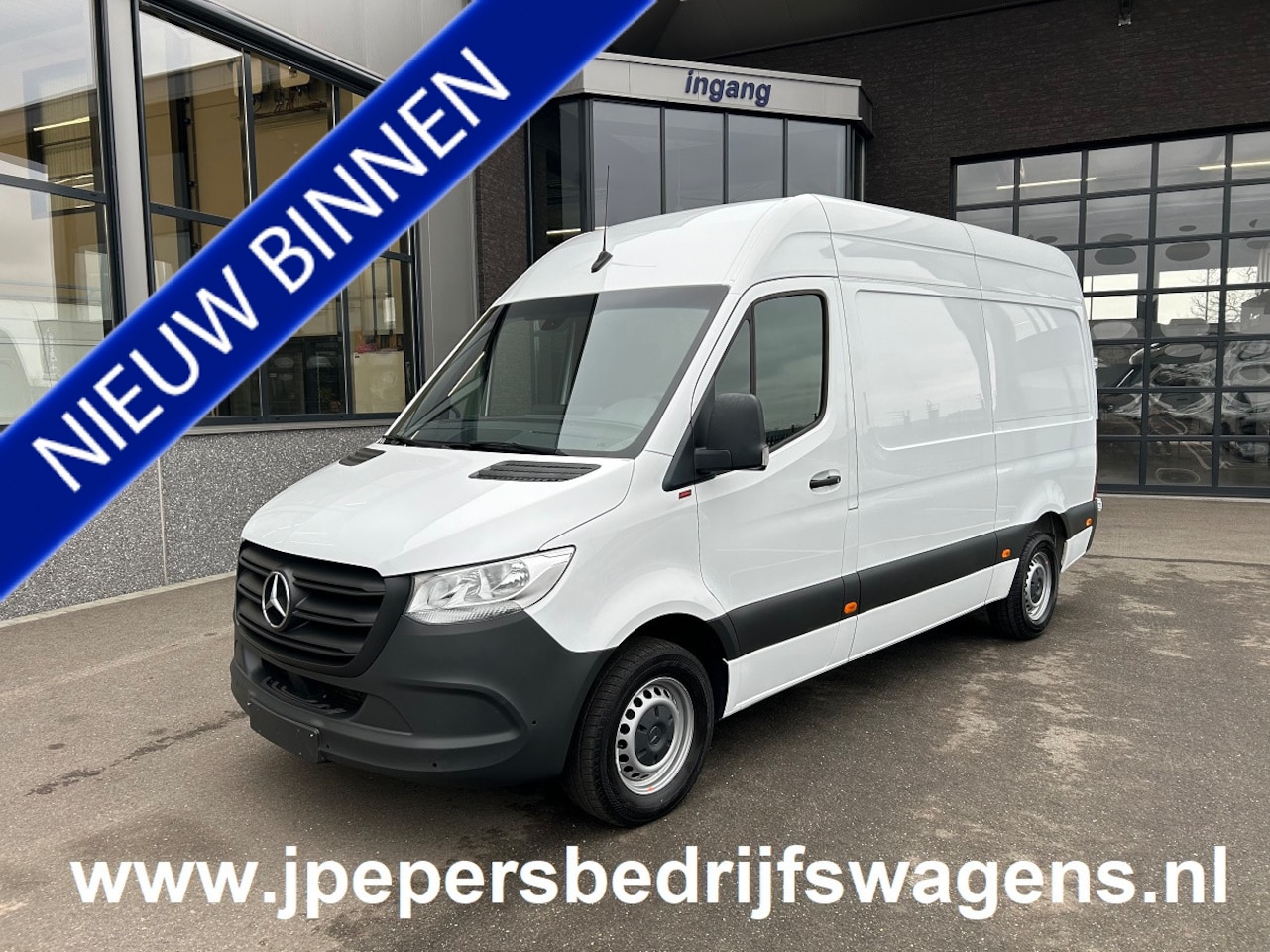 Mercedes-Benz Sprinter - 317 CDI L2 H2 MBUX / Carplay navigatie / Camera / Parkeersensoren / Cruise control / Airco - AutoWereld.nl