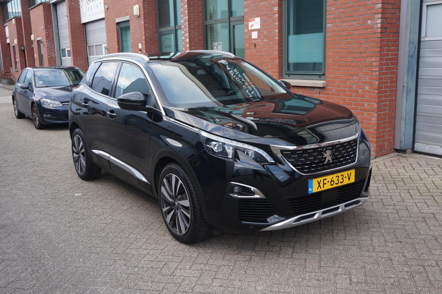 Peugeot 3008 - 1.2 PureTech Allure Leer, Led, 360 Camera - AutoWereld.nl