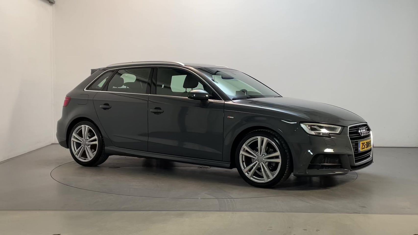 Audi A3 Sportback - 30 TFSI Sport S Line Edition Navigatie Parkeersensoren Climate Control - AutoWereld.nl