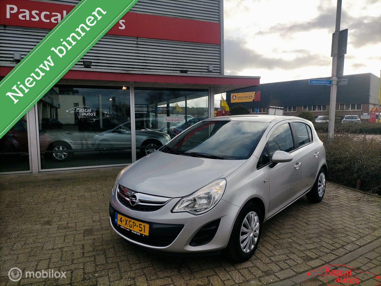 Opel Corsa - 1.2 EcoFlex Design Edition airco nap - AutoWereld.nl