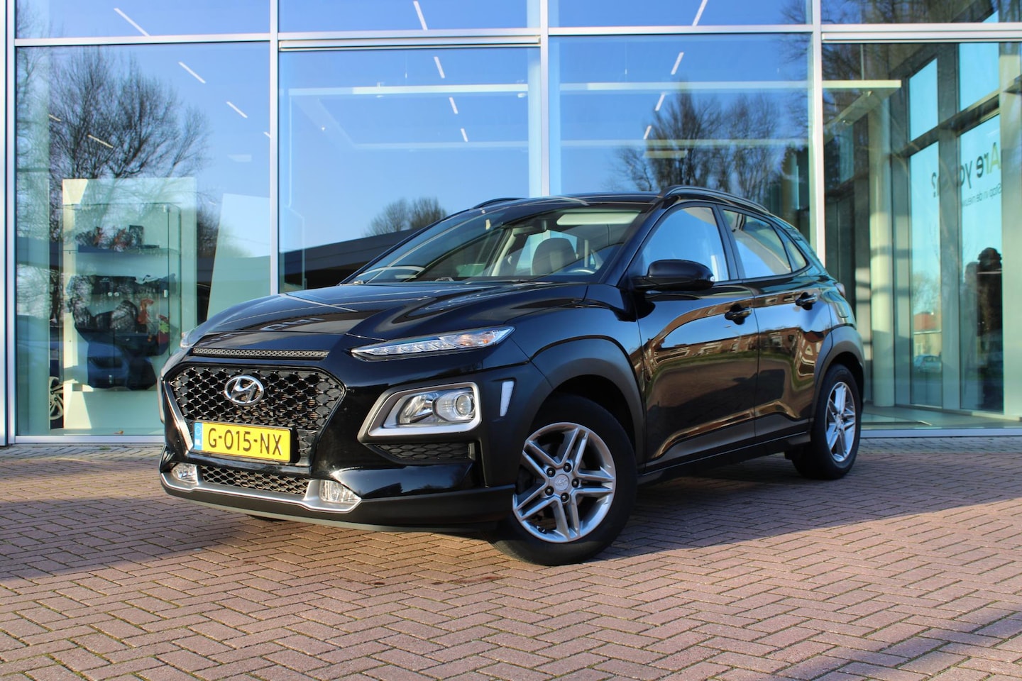 Hyundai Kona - 1.0 T-GDI Comfort - Parkeercamera achter - Navigatie - Carplay - AutoWereld.nl