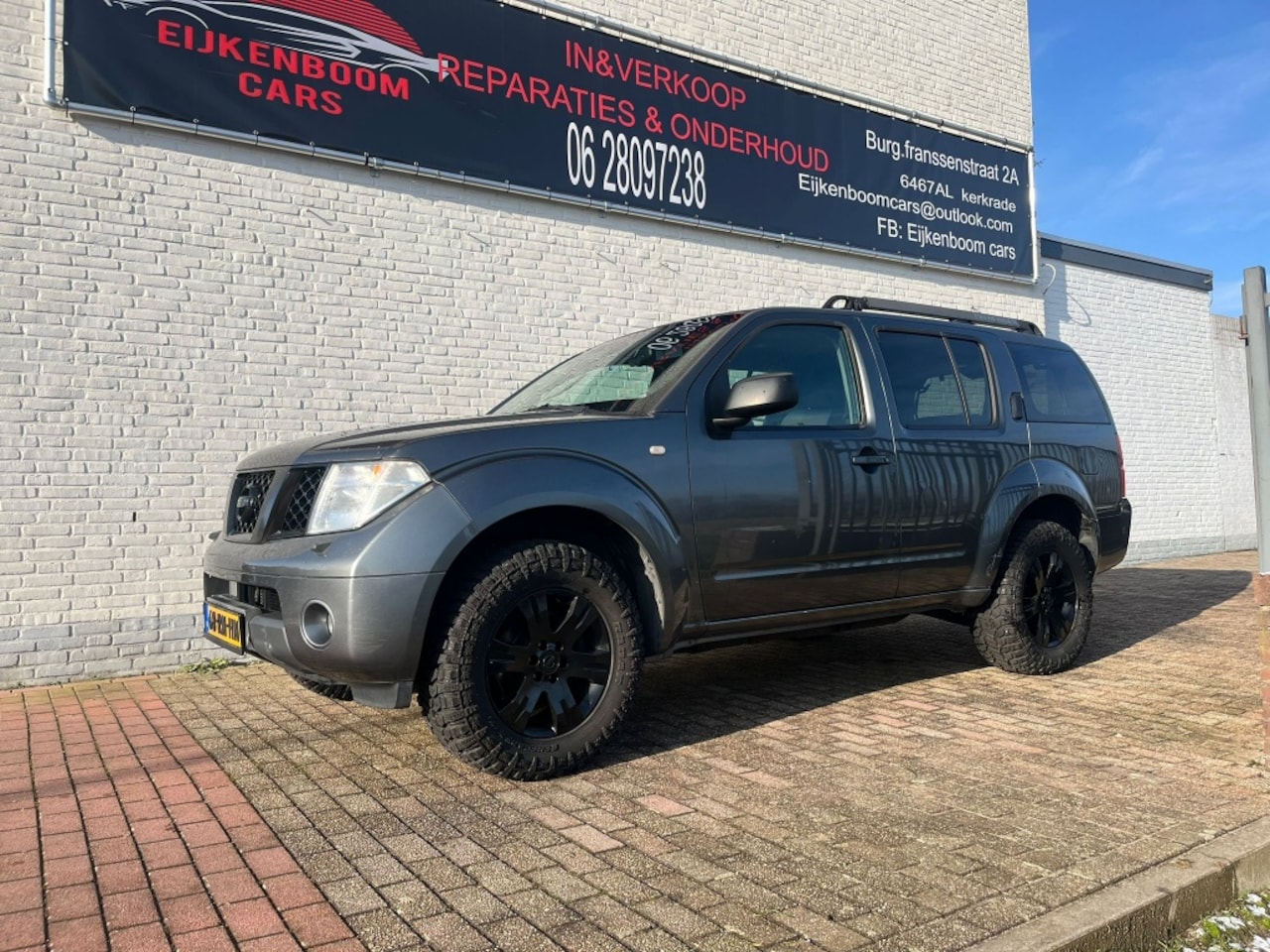 Nissan Pathfinder - 2.5 dCi SE Comfort 2.5 dCi SE Comfort - AutoWereld.nl