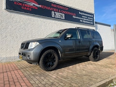 Nissan Pathfinder - 2.5 dCi SE Comfort