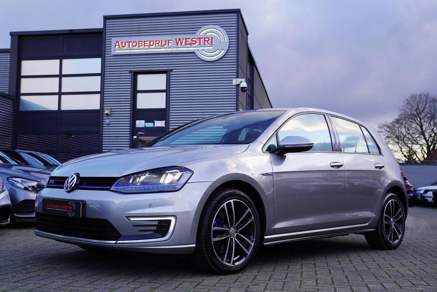 Volkswagen Golf - 1.4 TSI GTE | Xenon / LED | Sport interieur | Climatronic airco | Cruise control | Camera - AutoWereld.nl