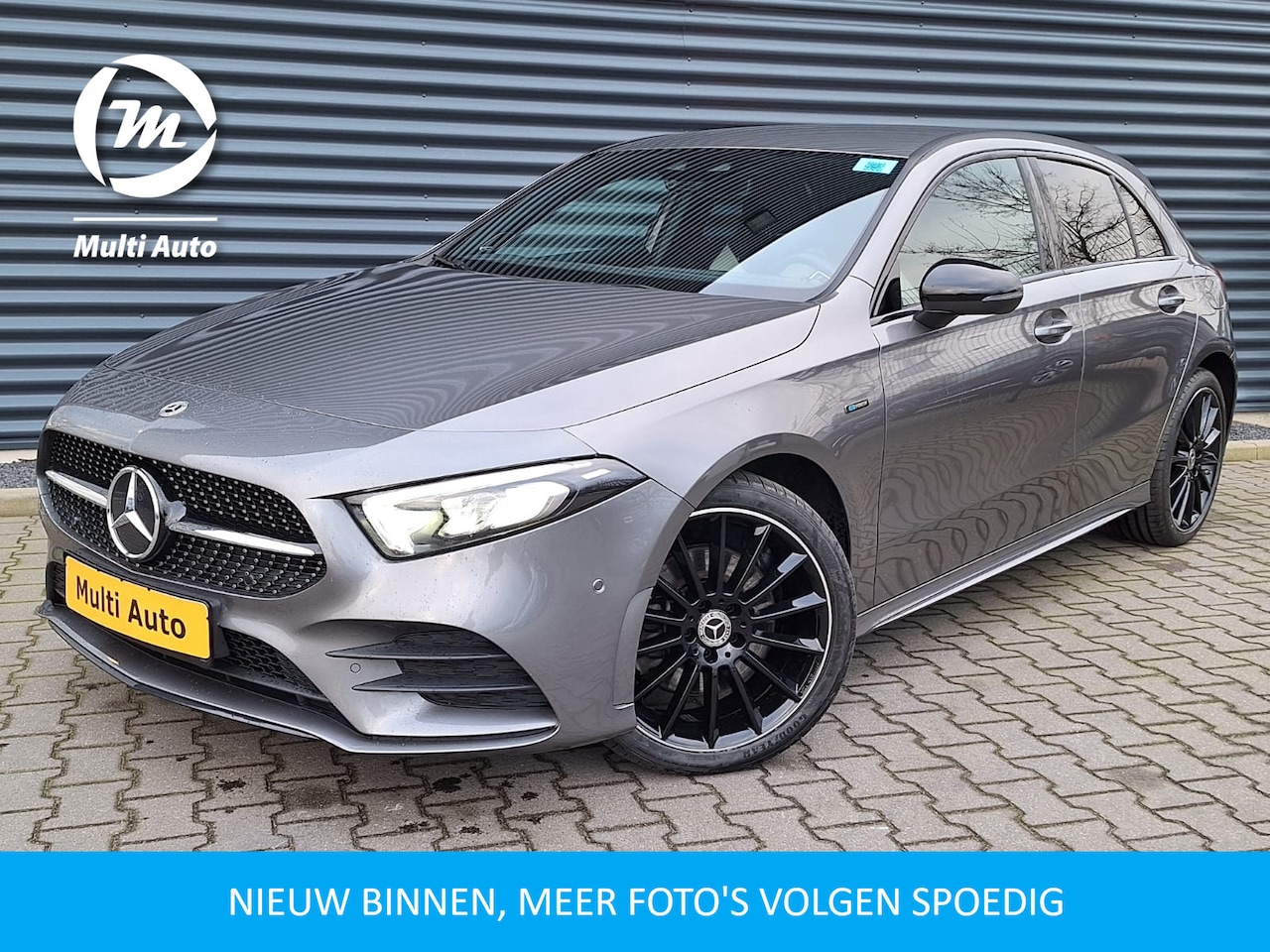 Mercedes-Benz A-klasse - 250 e AMG Night Edition Plug in Hybrid PHEV | Carplay | Lederen Sportstoelen Memory | Wide - AutoWereld.nl