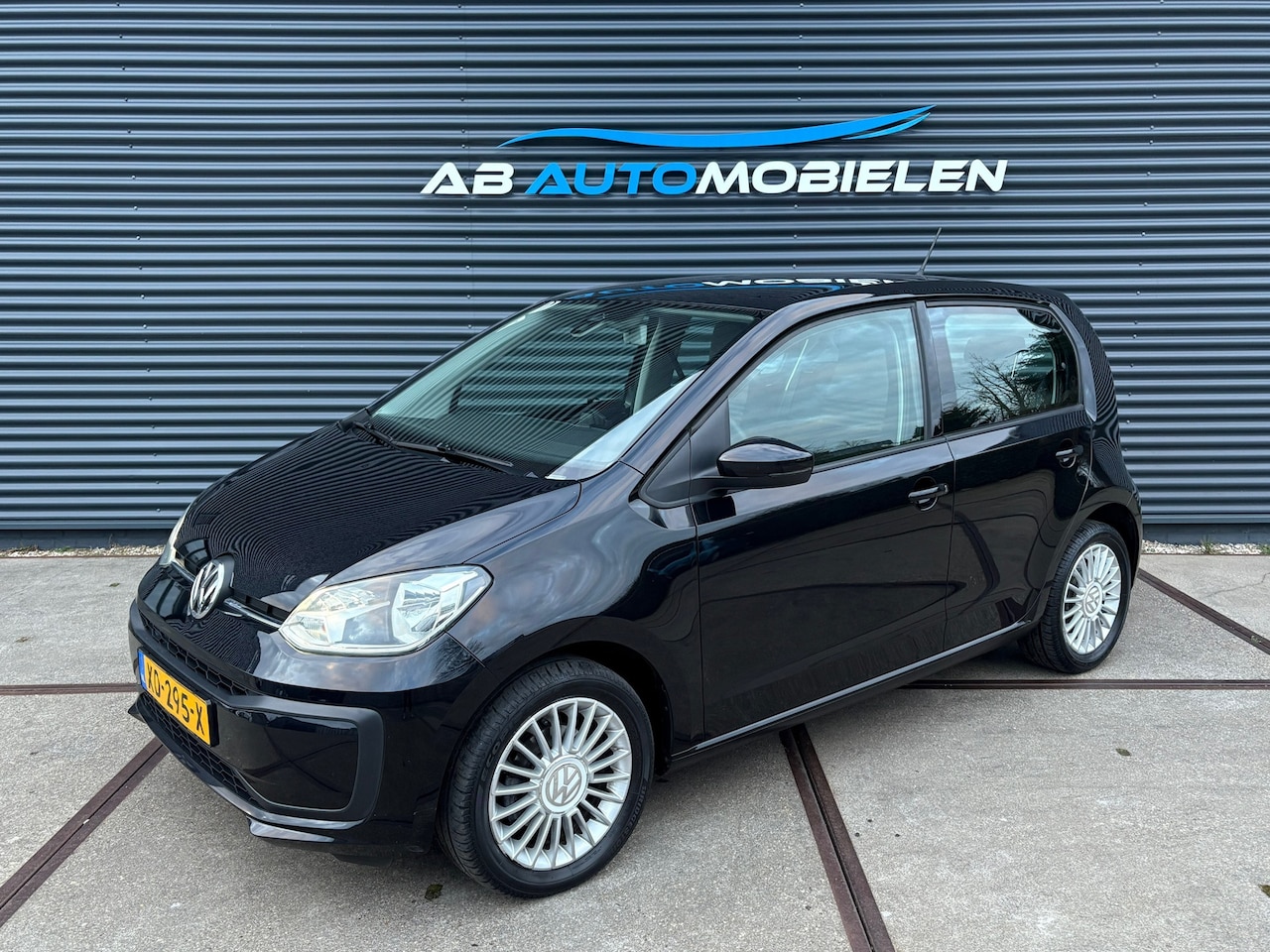 Volkswagen Up! - 1.0 BMT move up! 5 DEURS/ BLUETOOTH/ LM VELGEN - AutoWereld.nl