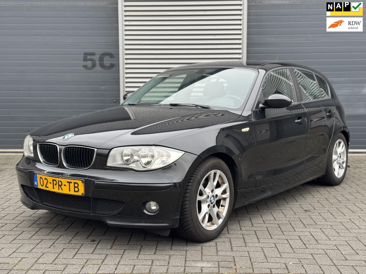 BMW 1-serie - 116i High Executive Clima/Lm/APK - AutoWereld.nl