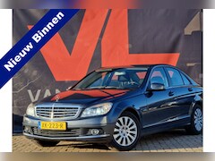 Mercedes-Benz C-klasse - 180 CGI BlueEFFICIENCY | Nieuw Binnen | Cruise | Stoelverwarming | Trekhaak