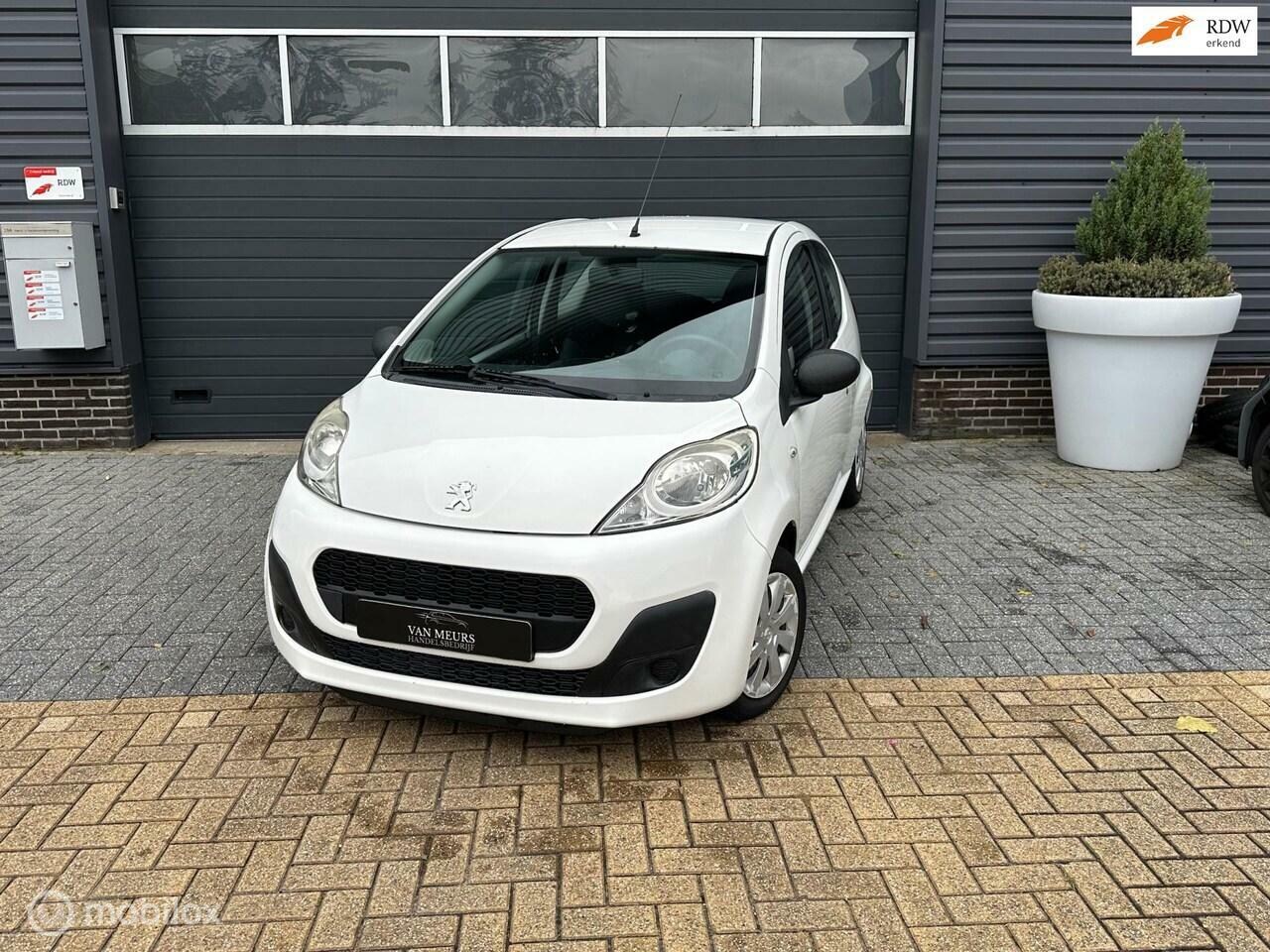 Peugeot 107 - 1.0 Access Accent 1.0 Access Accent, airco, 3 deurs, apk 12-2025 - AutoWereld.nl