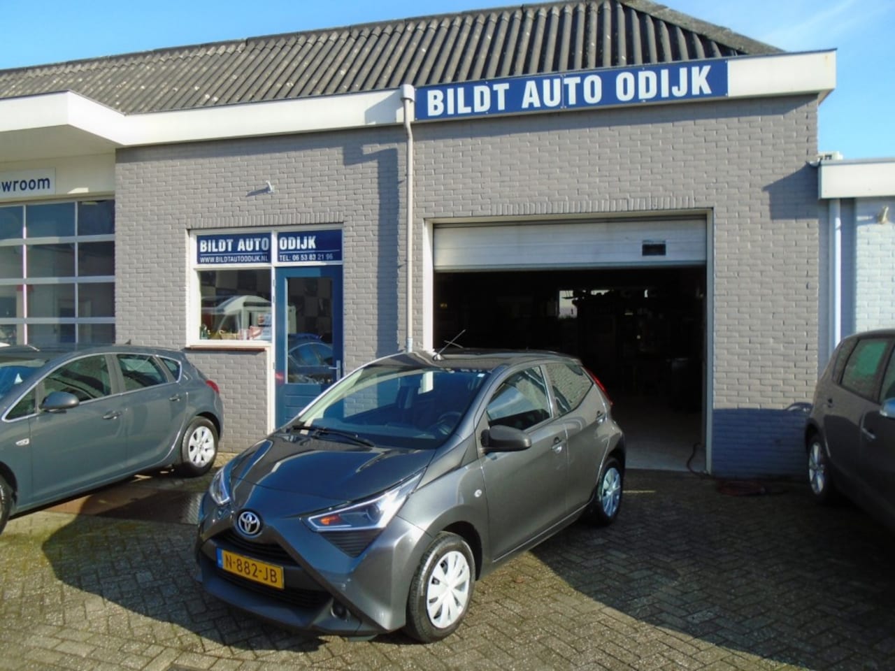 Toyota Aygo - 1.0 VVT-i x-fun 1.0 VVT-I X-FUN  Nap !!! - AutoWereld.nl