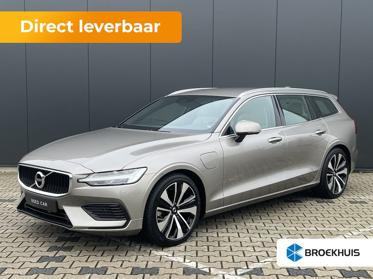 Volvo V60 - T8 Recharge AWD Inscription | Adaptieve Cruise | Verwarmbare Stoelen | Harman/Kardon | BLI - AutoWereld.nl