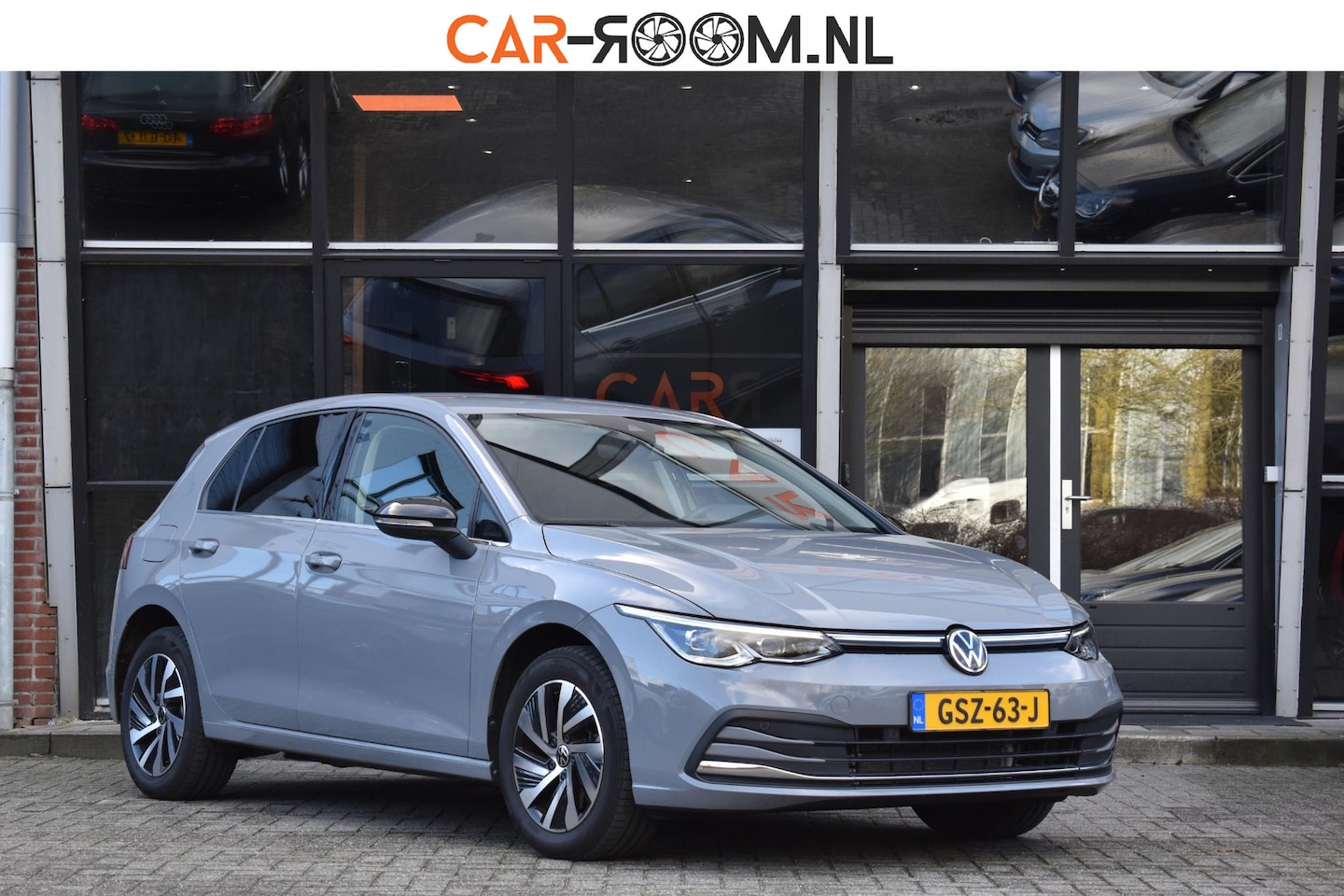 Volkswagen Golf - 1.4 eHybrid Lane ACC Camera Ambiance Massage D.Hoek - AutoWereld.nl