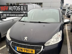 Peugeot 208 - 1.2 PureTech Style airco navi LM 4-deurs