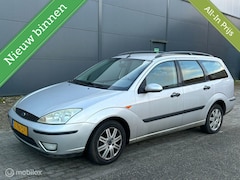 Ford Focus Wagon - 1.6-16V Ambiente|APK|NAP|