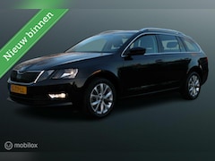 Skoda Octavia Combi - 1.0 TSI Greentech Business Edition, Trekhaak, Digitale cockpit, Pdc, Cruise, Navi, App con