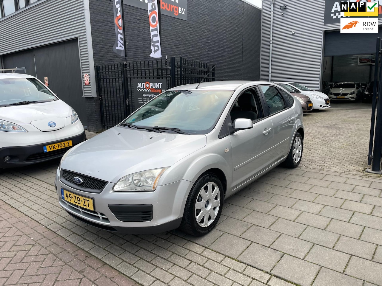 Ford Focus - 1.6-16V Trend 2e Eigenaar! Trekhaak Airco NAP APK - AutoWereld.nl