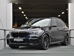 BMW X5 - xDrive45e M-sport 394pk Pano Harman/Kardon Trekhaak 4-wielsturing Carbon Fabrieksgarantie